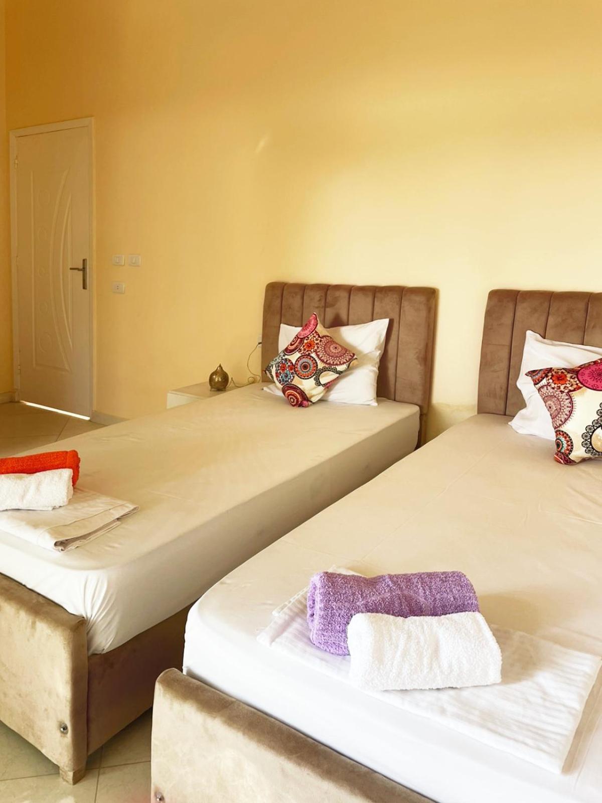 Karima House Hotel Luxor Bagian luar foto