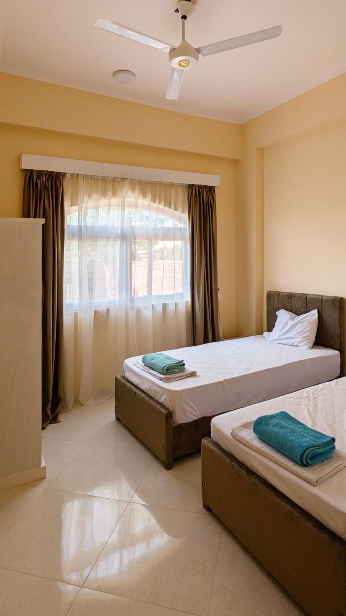Karima House Hotel Luxor Bagian luar foto