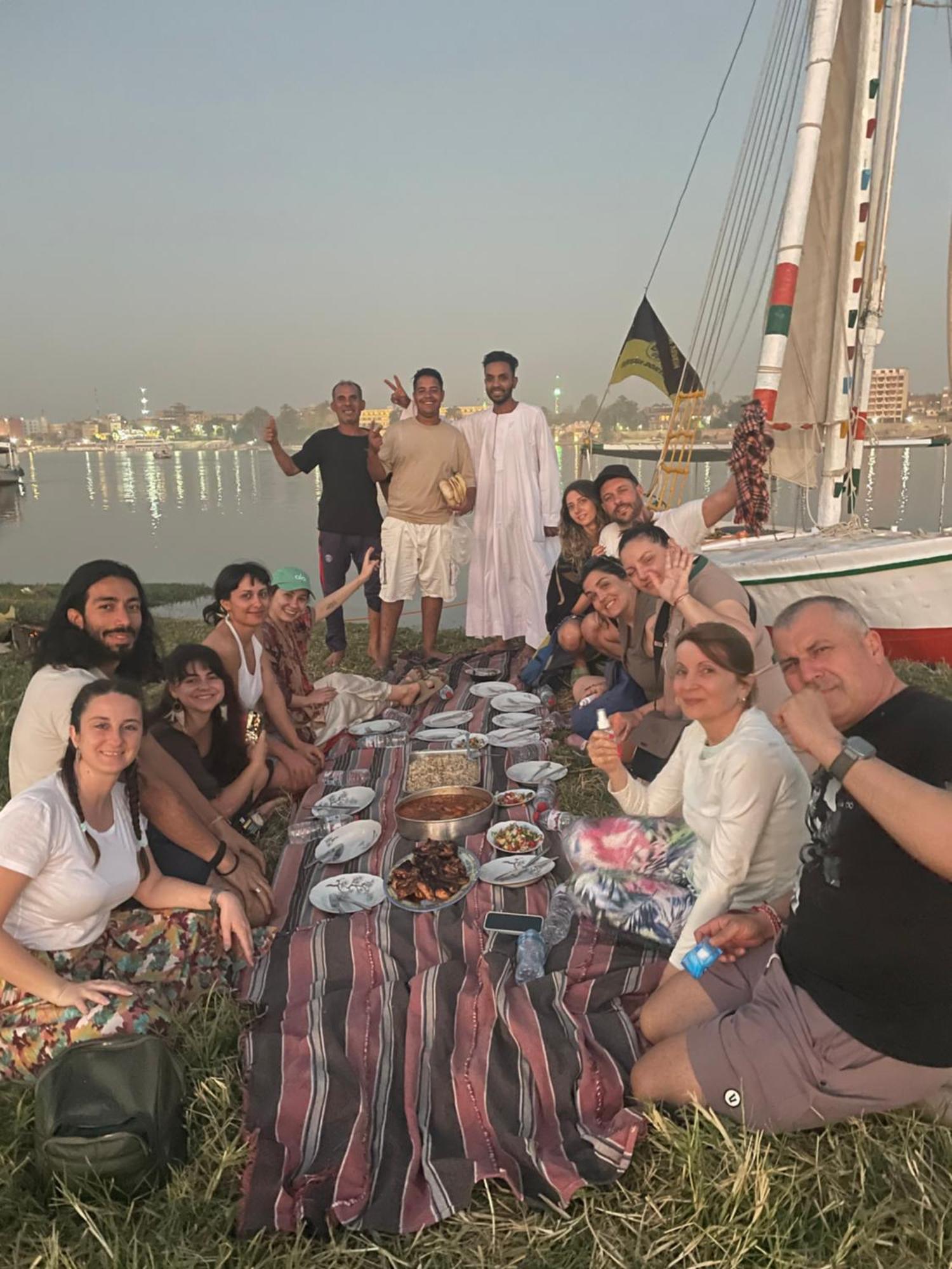 Karima House Hotel Luxor Bagian luar foto